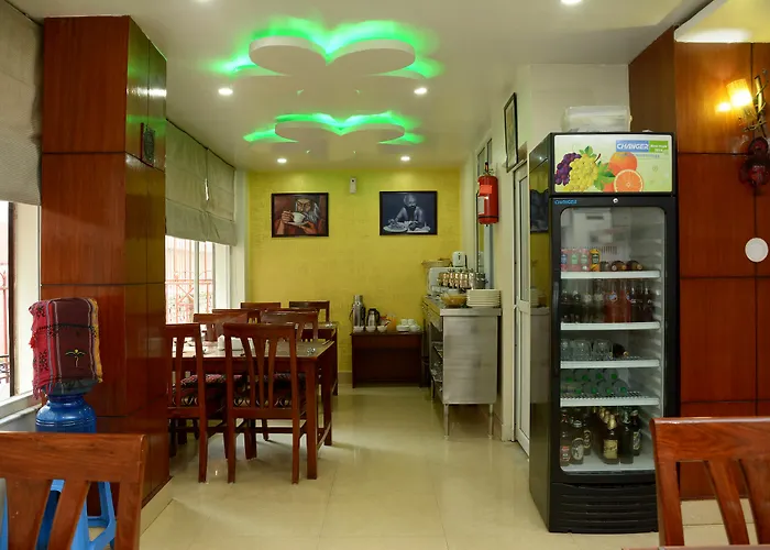 Osho Hotel 3*